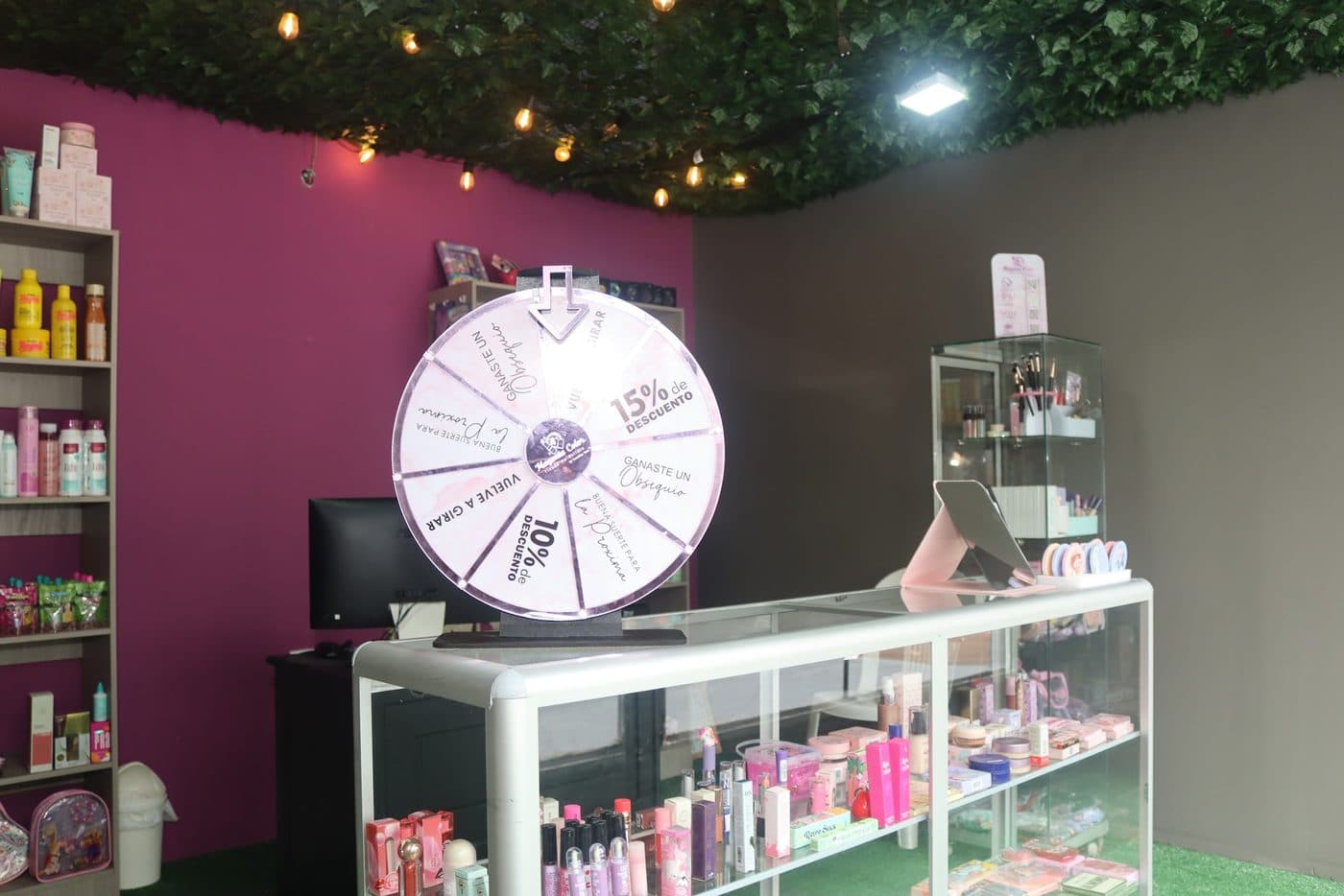 Productos de belleza en exhibición